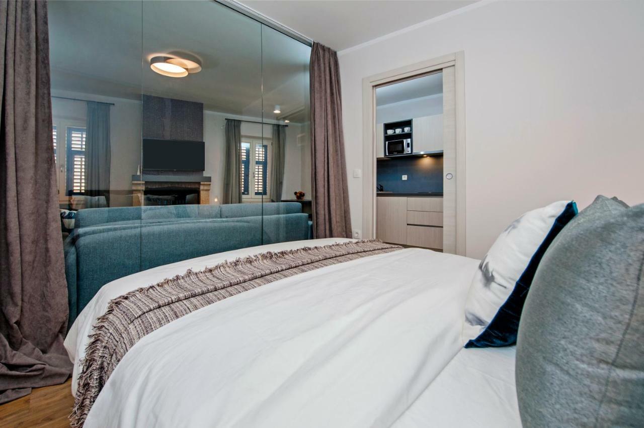 Harmony In Blue Apartment Rovinj Exterior photo